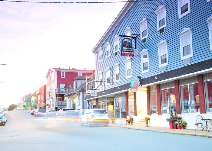 Smugglers Cove Inn