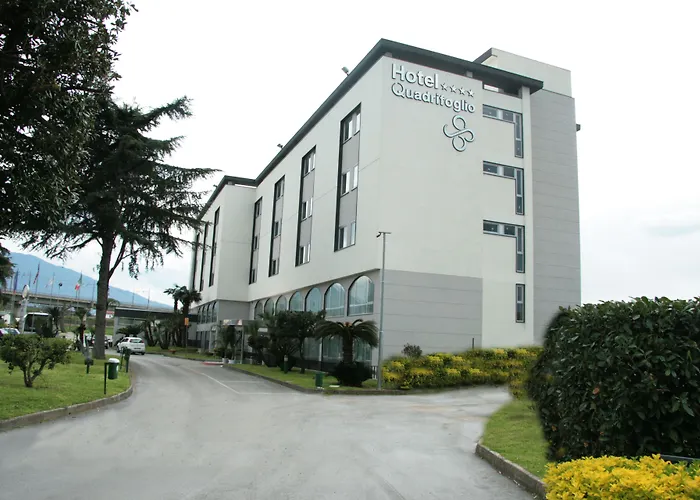 Hotel Quadrifoglio Castello di Cisterna