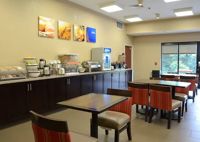 Comfort Inn & Suites Cave City