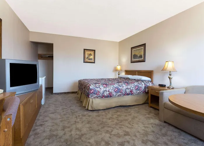 Knights Inn - Baker City