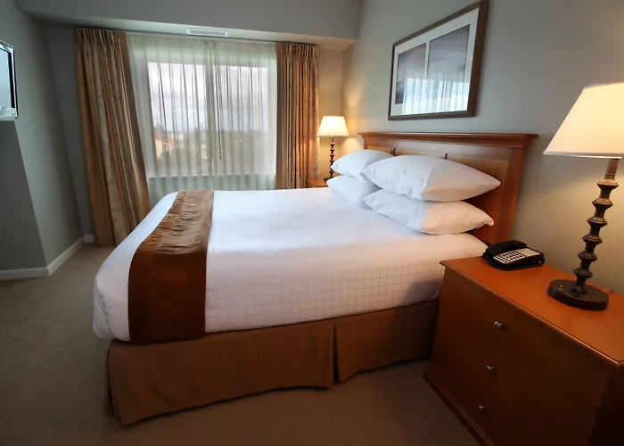 Rivertide Suites