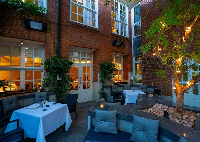 The Roseate Reading Hotel