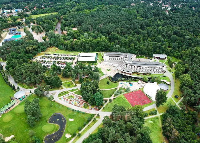 Holiday Inn Resort Warsaw Jozefow By Ihg