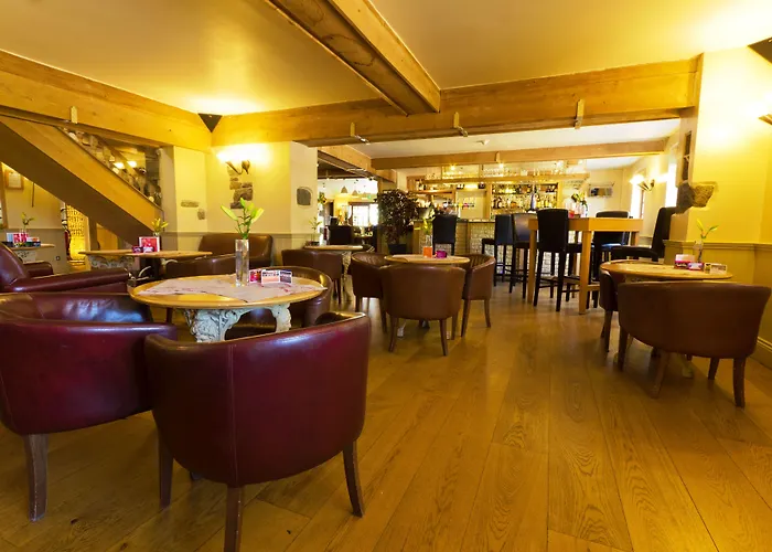 The Farmhouse Hotel And Restaurant
