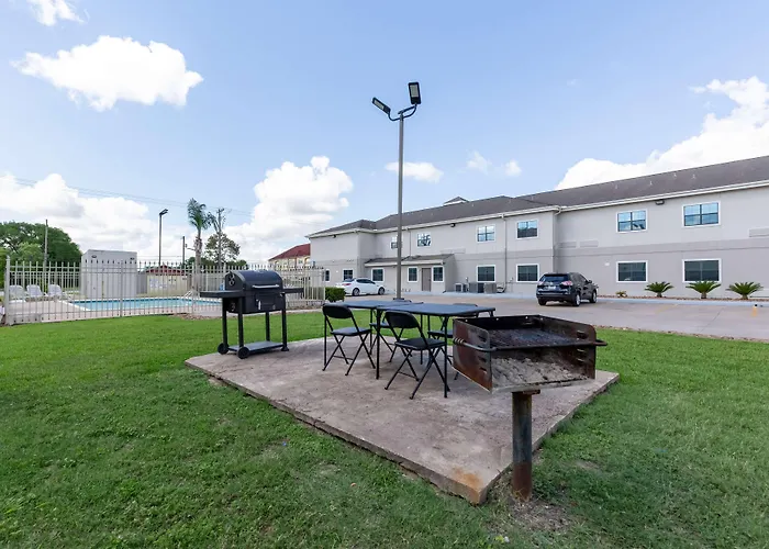Studio 6 Bay City Tx