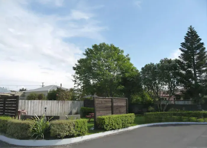 16 Northgate Motor Lodge
