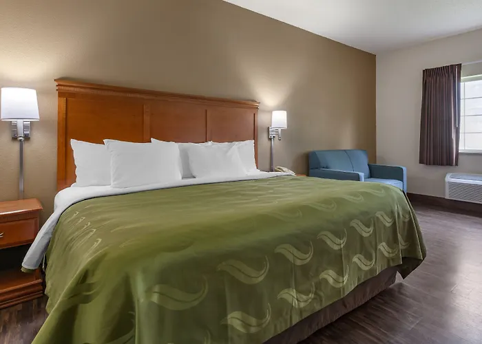 Quality Inn Redgranite