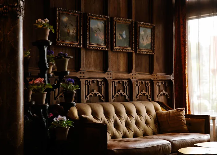 Grand Bohemian Lodge Asheville, Autograph Collection