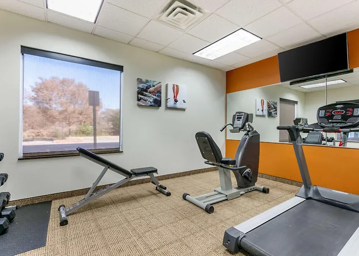 Comfort Inn & Suites Van Buren - Fort Smith