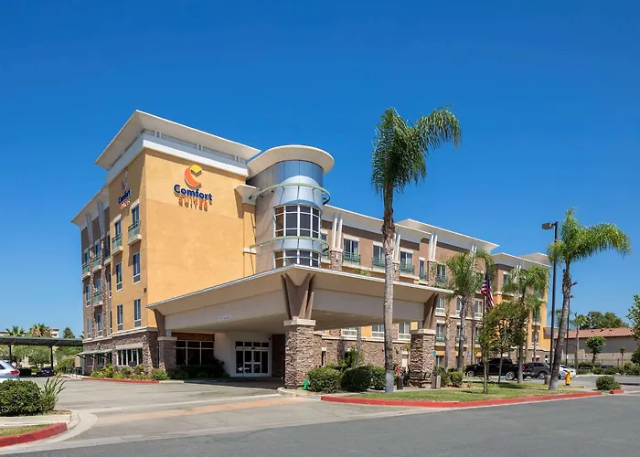 Comfort Suites Airport Convention Center