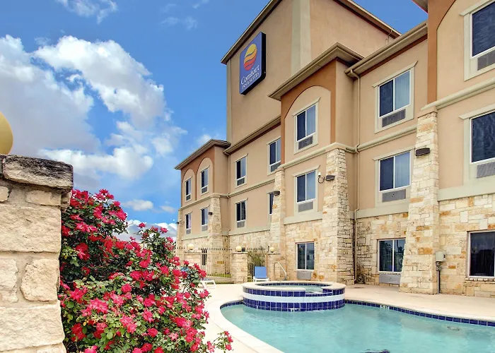 Comfort Inn & Suites Alvarado