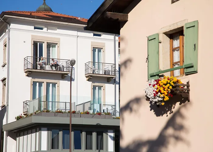 Hotel Lago Di Garda Nago