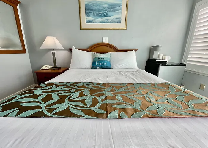 The Palomar Inn