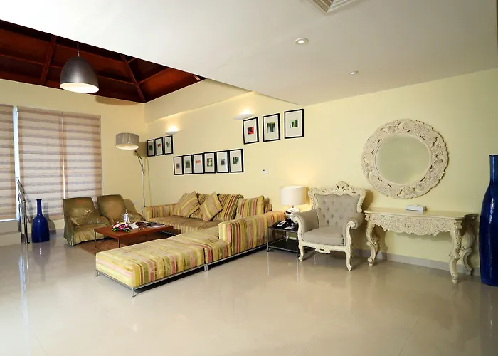 Albander Hotel & Resort Sitrah