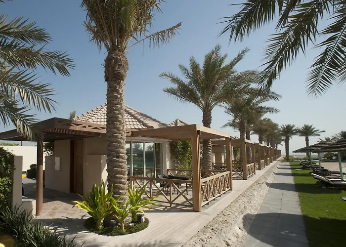 Albander Hotel & Resort
