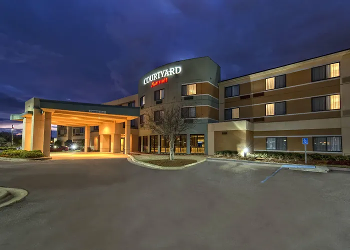 Courtyard By Marriott Alexandria