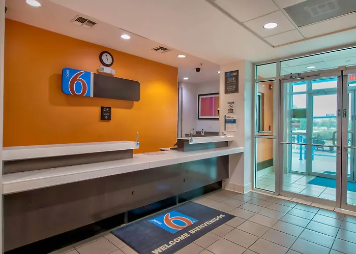 Motel 6-Eagle Pass, Tx - Lakeside