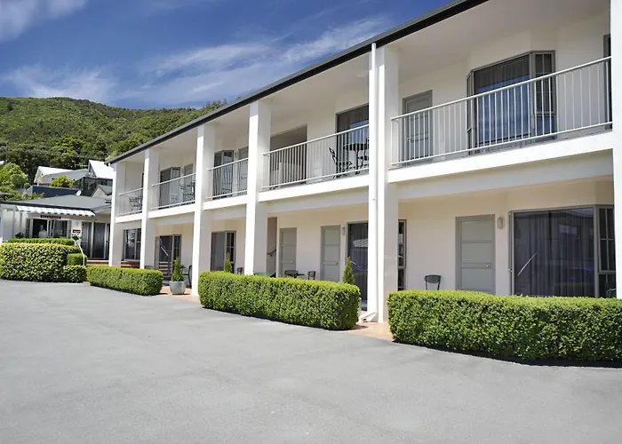Jasmine Court Motel