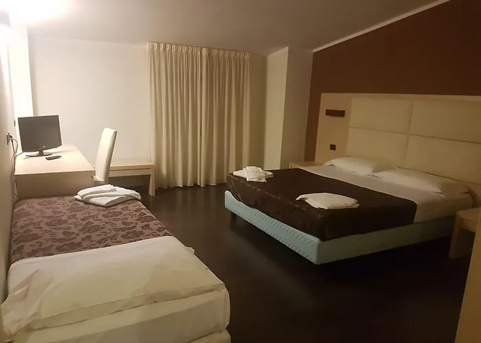 Hotel Sogni D'Oro Airport