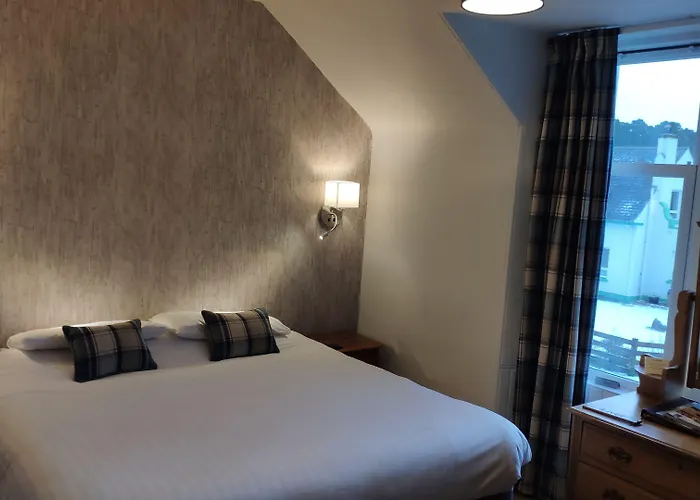 Cairn Hotel