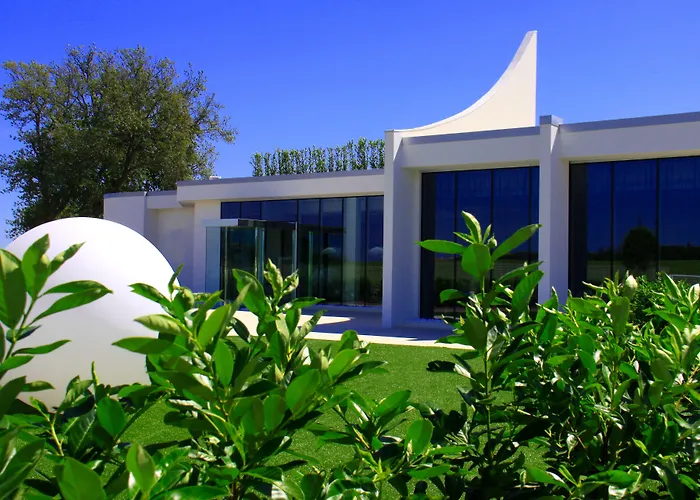 Pineta Eco Hotel - Private Parking