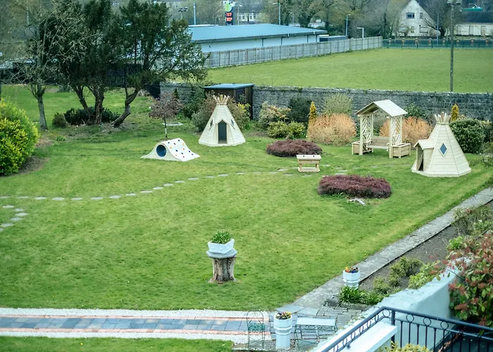 County Arms Birr Hotel