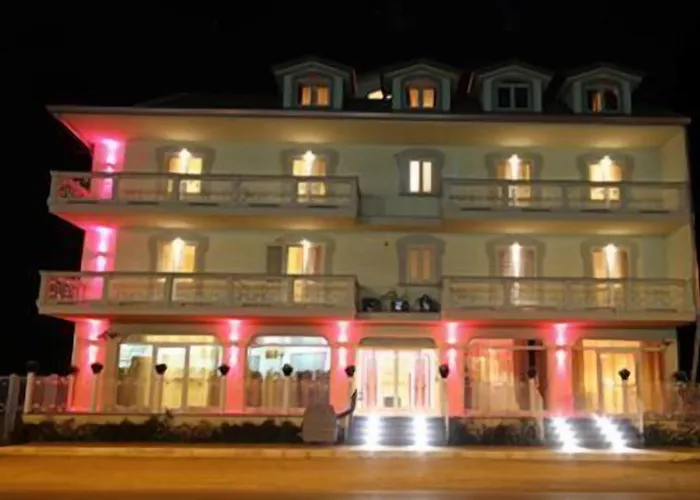 Palace Hotel Una Nuova Strada