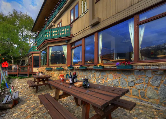 Candlelight Lodge