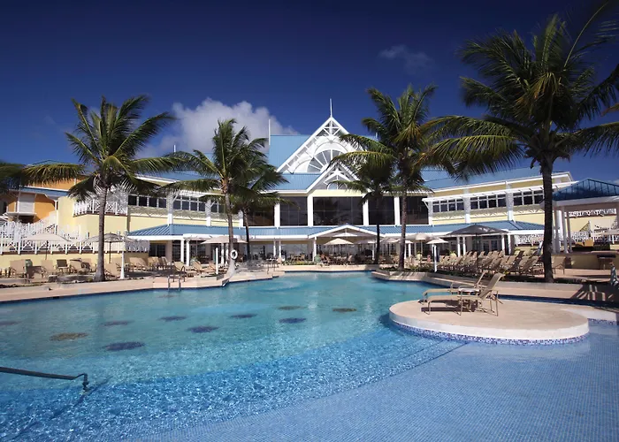 Magdalena Grand Beach & Golf Resort