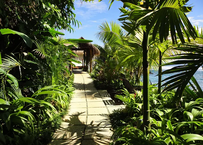 Seabreeze Resort Samoa - Exclusively For Adults Aufaga