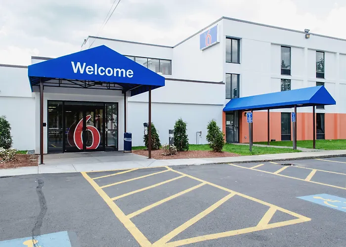 Motel 6-Brockton, Ma