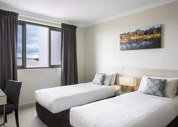 Mantra Geraldton