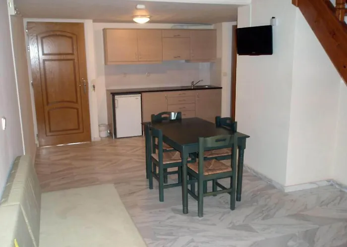 Mythos Beach Hotel Apartments