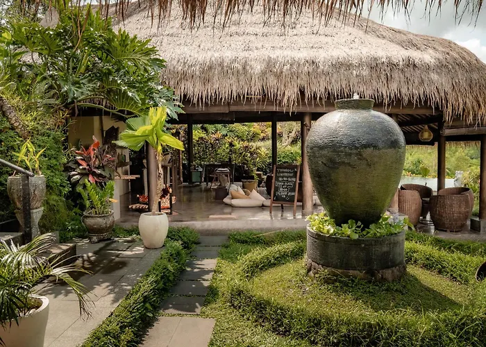 Surya Shanti Villa Sidemen