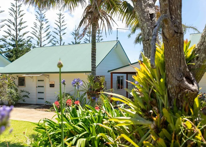 Poinciana Cottages