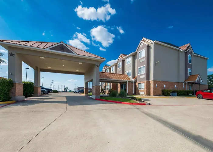 Quality Inn & Suites North Mesquite I-30