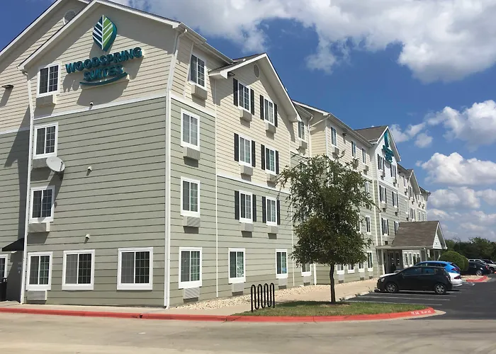 Woodspring Suites Williston