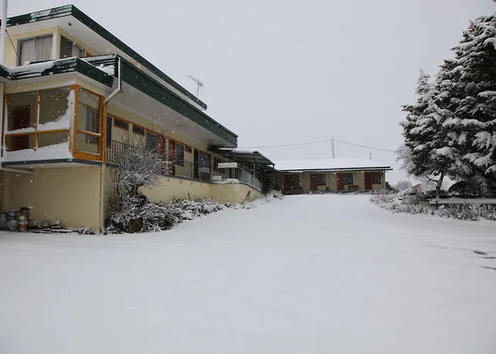 Titania Motel
