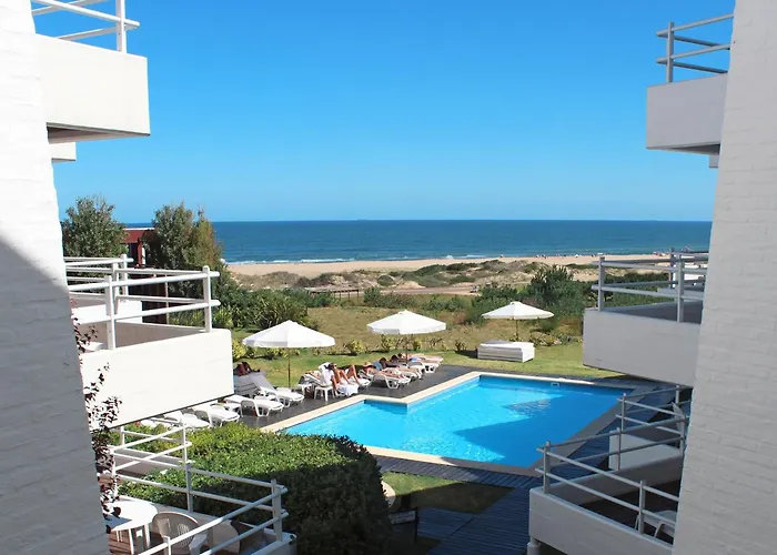 Hotel Las Olas Resort