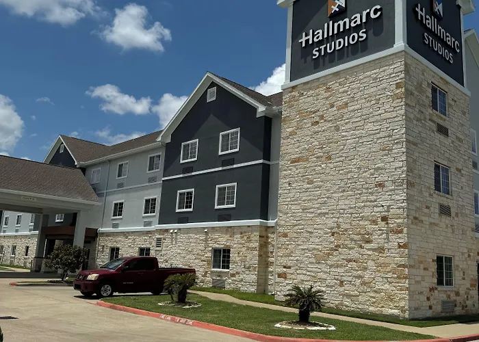 Hallmarc Studios
