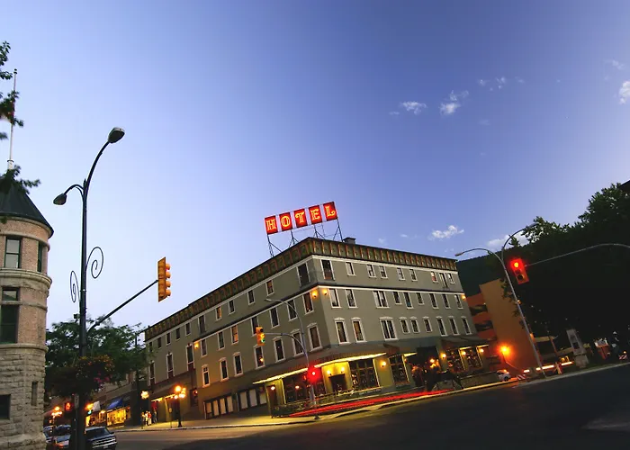 Hume Hotel & Spa