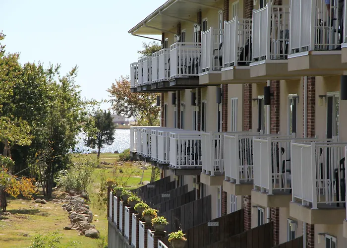 Winnapaug Inn