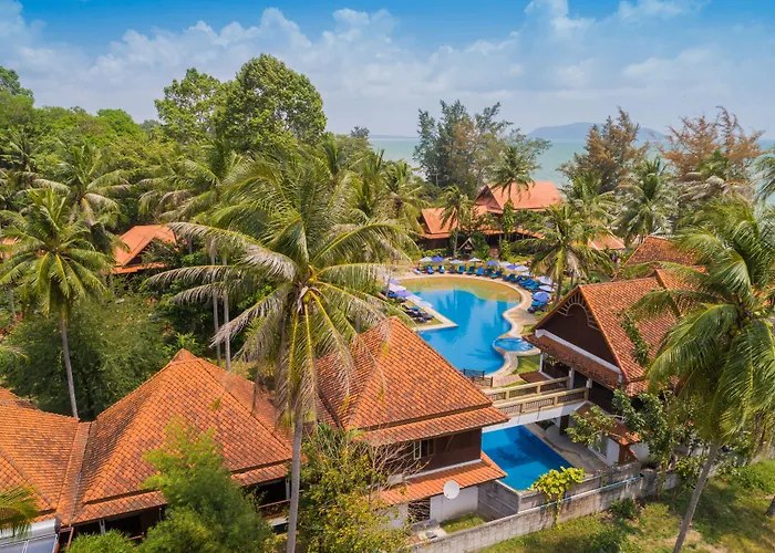 Coral Hotel Bangsaphan