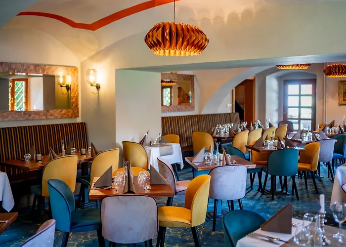 Maxmilian Lifestyle Resort Loucen