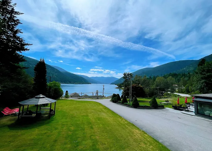Kokanee Glacier Resort