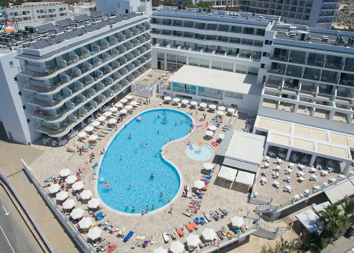 Tofinis Hotel