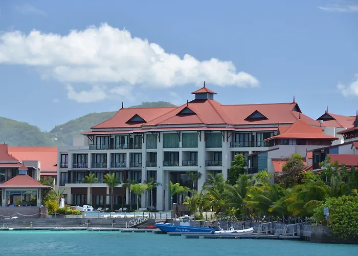 Eden Bleu Hotel