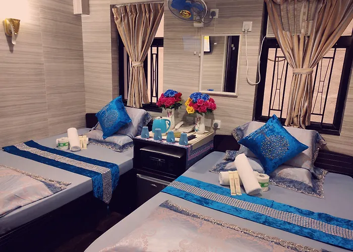 Paris Guest House 10E4 Block E 10F