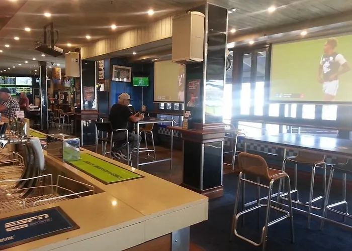 Grand Tasman Hotel