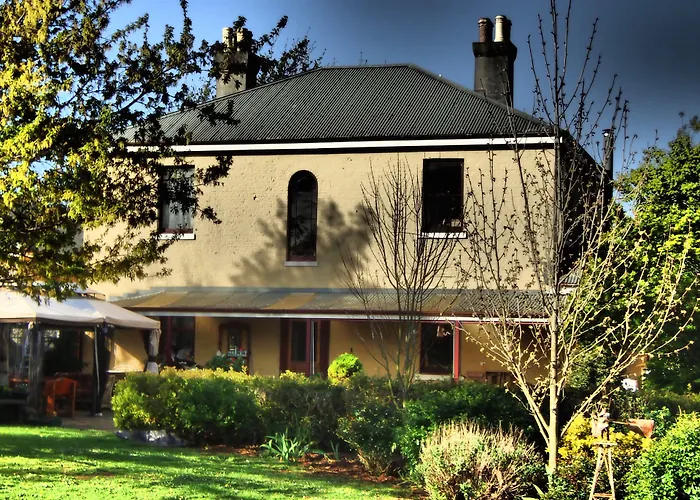 Blakes Manor Self Contained Heritage Accommodation